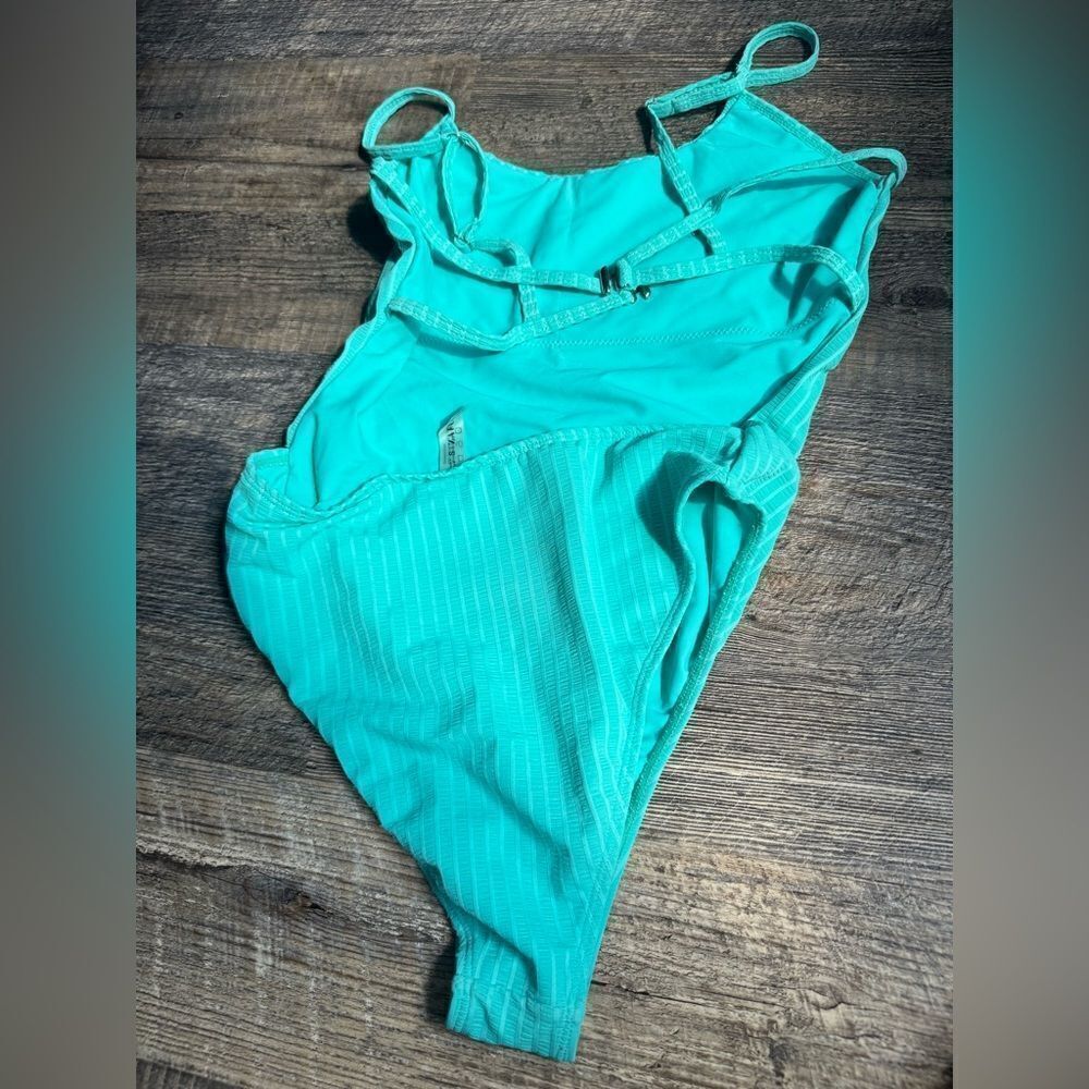 ZAFUL Blue bathing suit with strappy back #20 - Picture 8 of 8